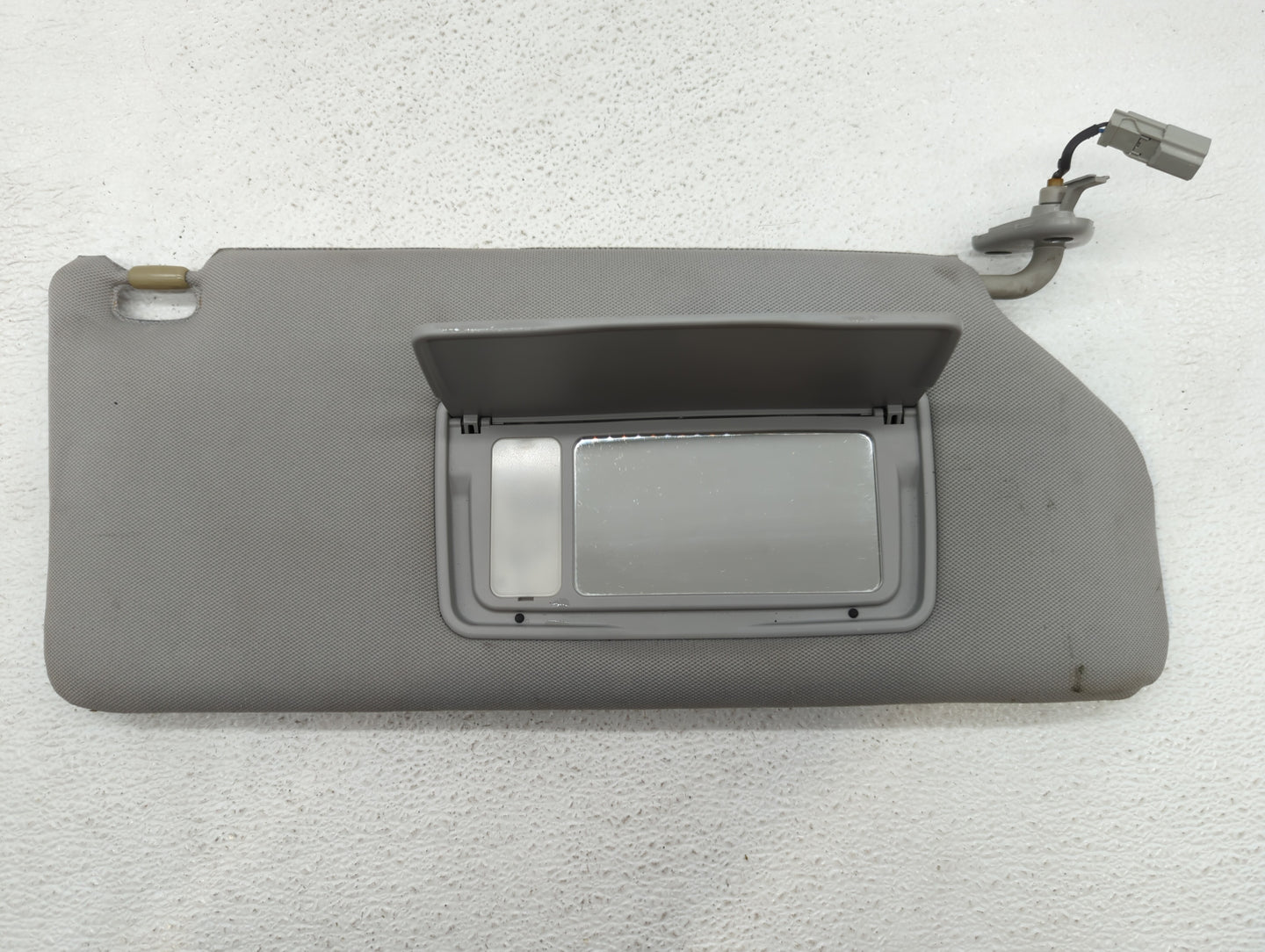 2006-2010 Honda Odyssey Sun Visor Shade Replacement Passenger Right Mirror Fits Fits 2006 2007 2008 2009 2010 OEM Used Auto 
