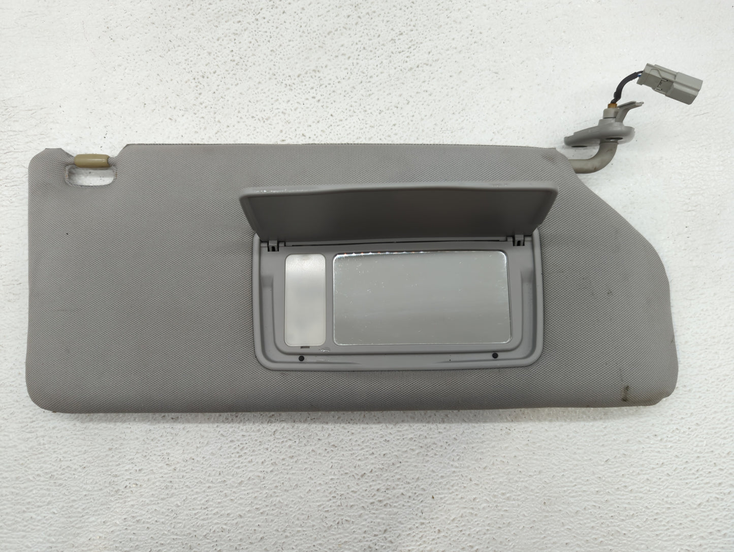 2006-2010 Honda Odyssey Sun Visor Shade Replacement Passenger Right Mirror Fits Fits 2006 2007 2008 2009 2010 OEM Used Auto 