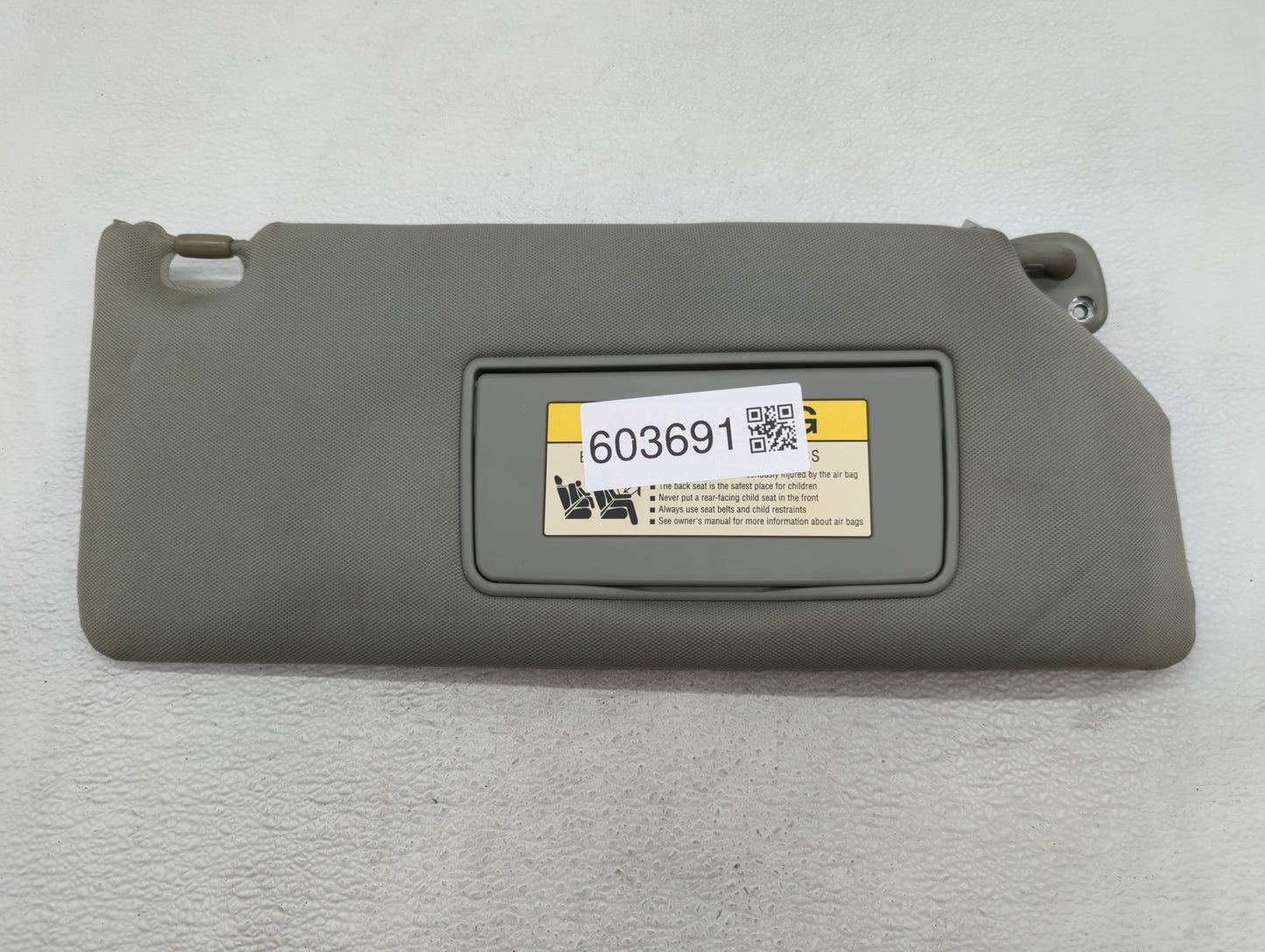 2006-2010 Honda Odyssey Sun Visor Shade Replacement Passenger Right Mirror Fits Fits 2006 2007 2008 2009 2010 OEM Used Auto 