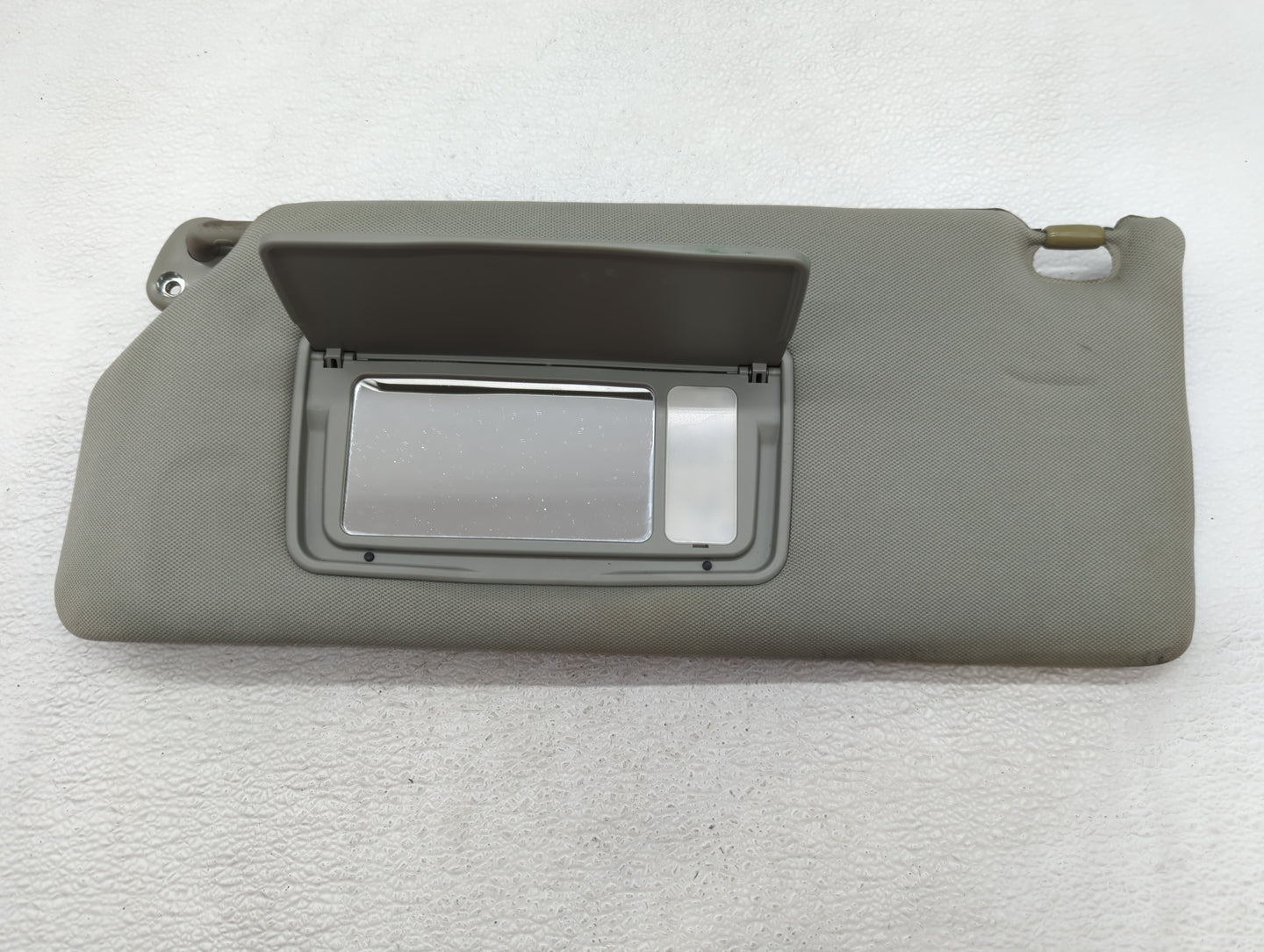 2006-2010 Honda Odyssey Sun Visor Shade Replacement Driver Left Mirror Fits Fits 2006 2007 2008 2009 2010 OEM Used Auto Part