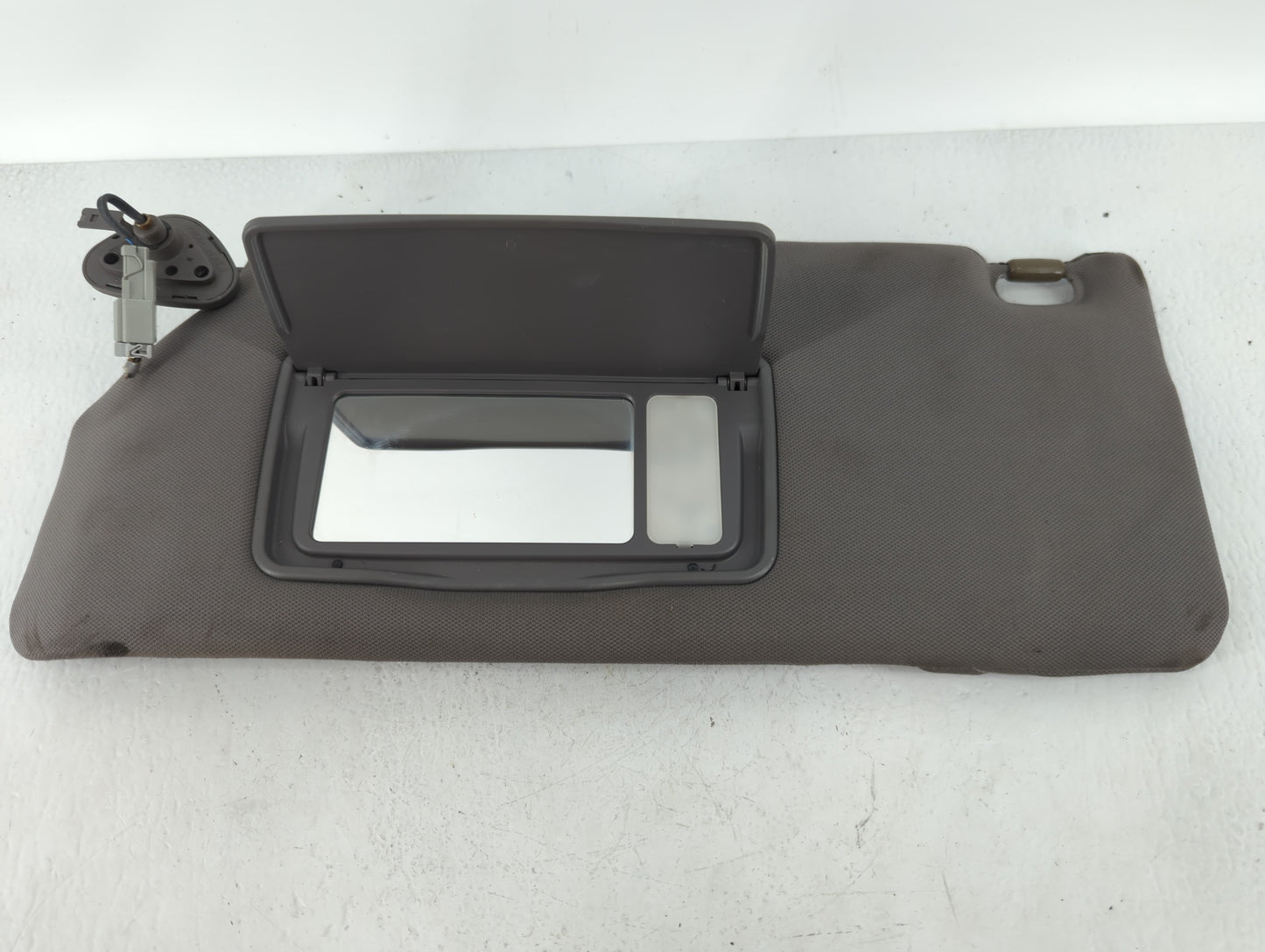 2006-2010 Honda Odyssey Sun Visor Shade Replacement Driver Left Mirror Fits Fits 2006 2007 2008 2009 2010 OEM Used Auto Part