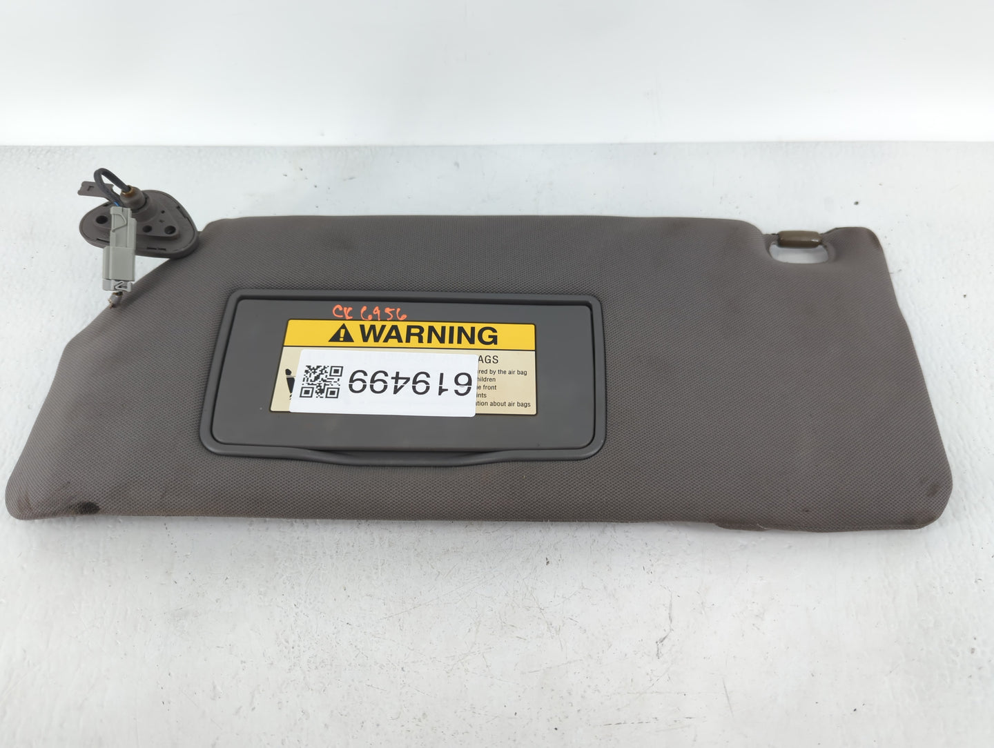 2006-2010 Honda Odyssey Sun Visor Shade Replacement Driver Left Mirror Fits Fits 2006 2007 2008 2009 2010 OEM Used Auto Part