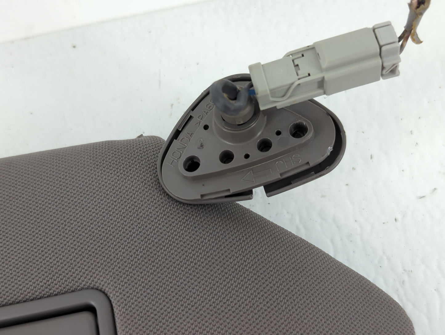 2006-2010 Honda Odyssey Sun Visor Shade Replacement Passenger Right Mirror Fits Fits 2006 2007 2008 2009 2010 OEM Used Auto 