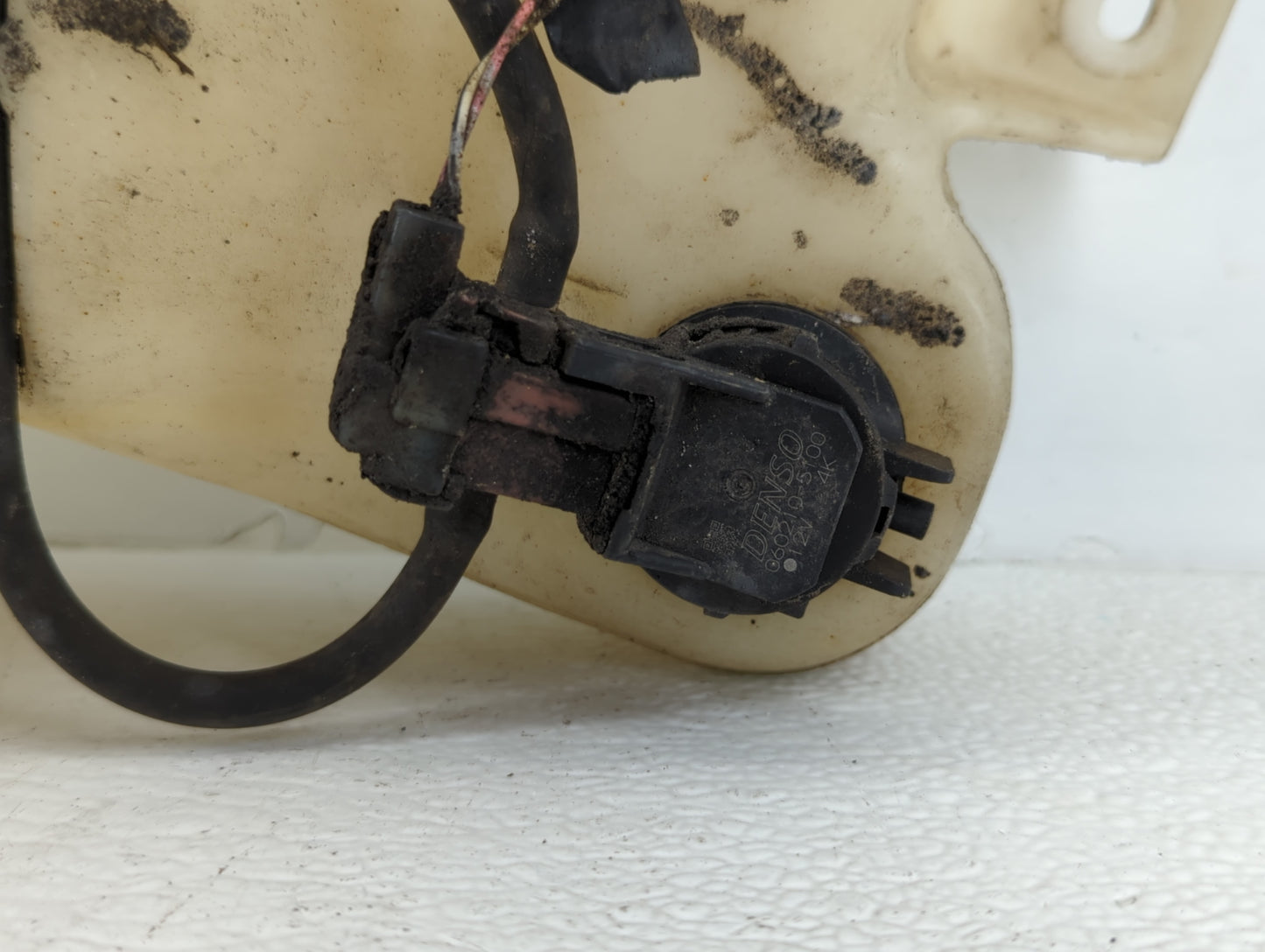 2005-2010 Honda Odyssey Windshield Washer Fluid Reservoir Bottle Oem - Oemusedautoparts1.com