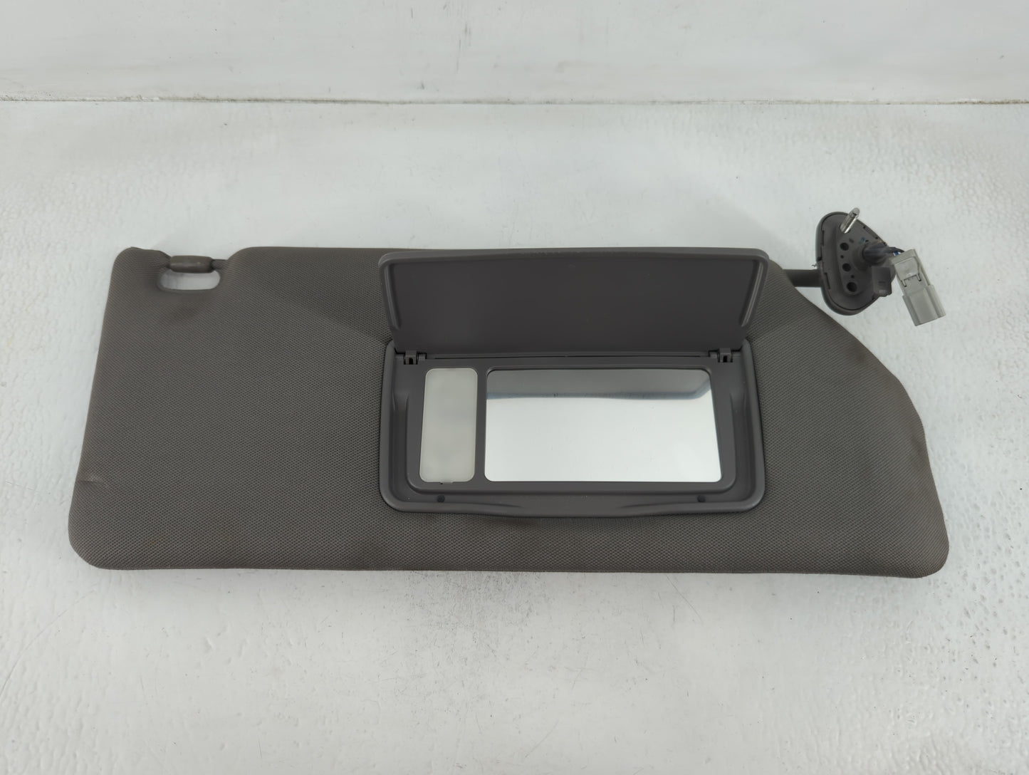 2006-2010 Honda Odyssey Sun Visor Shade Replacement Passenger Right Mirror Fits Fits 2006 2007 2008 2009 2010 OEM Used Auto 