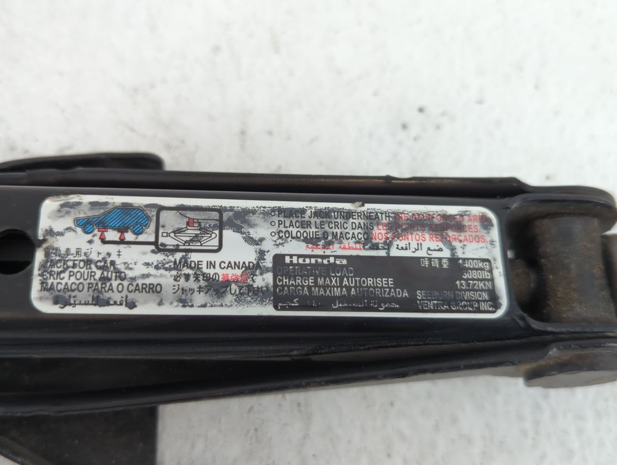 2008 Honda Odyssey Spare Scissor Car Jack 689898 - Oemusedautoparts1.com