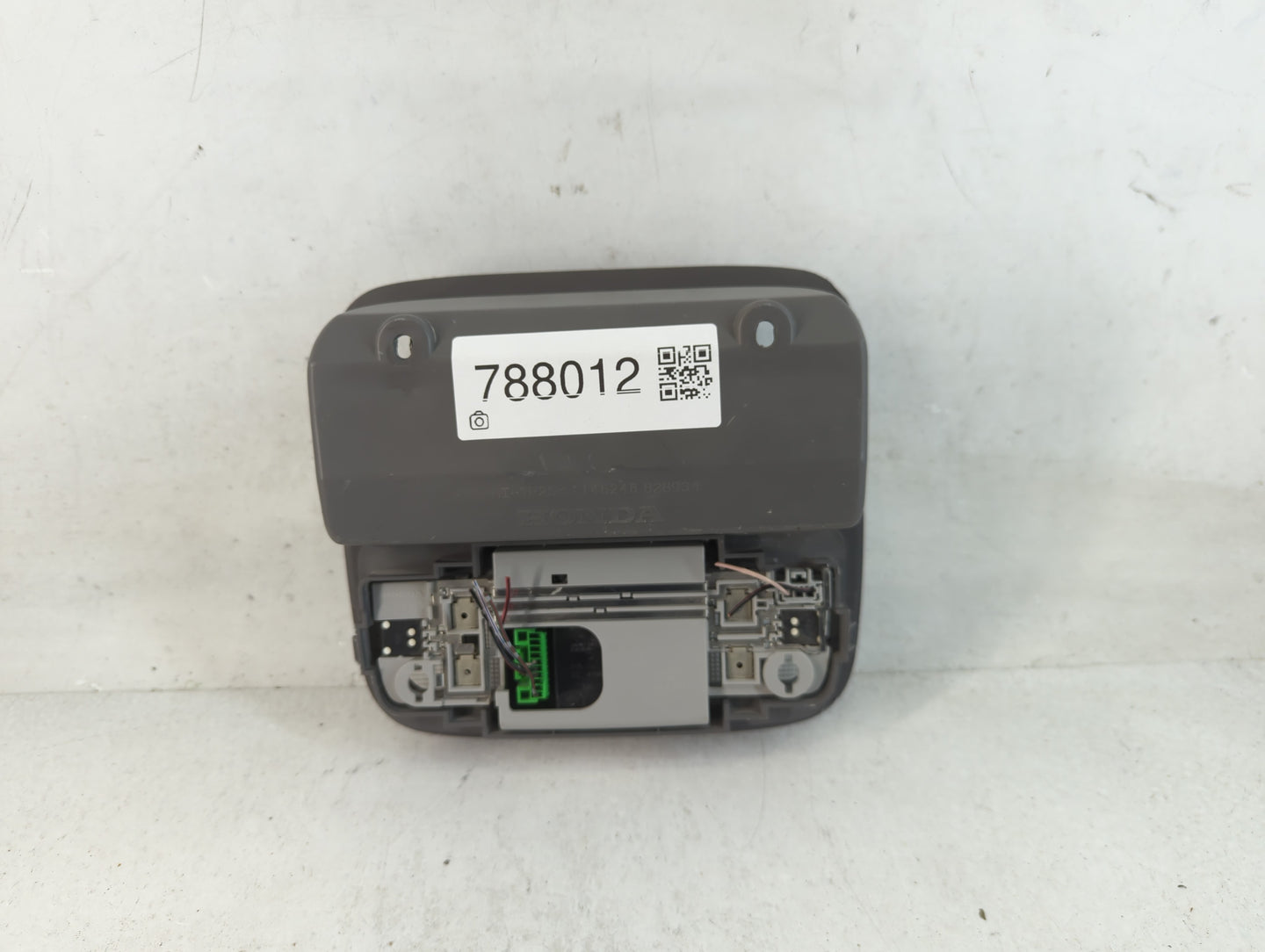 2008 Honda Odyssey Overhead Roof Console - Oemusedautoparts1.com