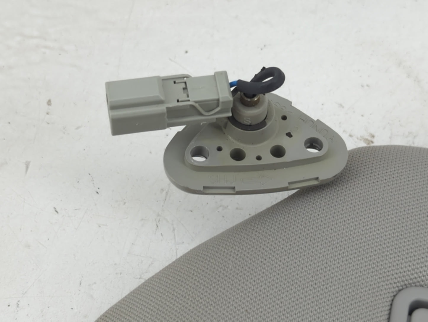 2006-2010 Honda Odyssey Sun Visor Shade Replacement Driver Left Mirror Fits Fits 2006 2007 2008 2009 2010 OEM Used Auto Part