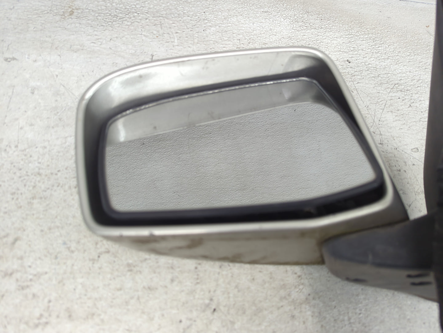 2008-2010 Honda Odyssey Driver Side View Mirror - Left Door Mirror OEM Used - Oemusedautoparts1.com