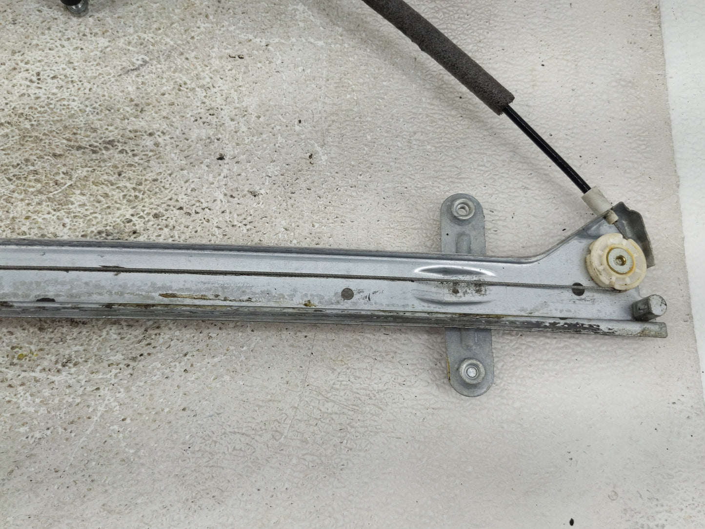 2005-2010 Honda Odyssey Used Window Regulator Passenger Front 968550 - Oemusedautoparts1.com