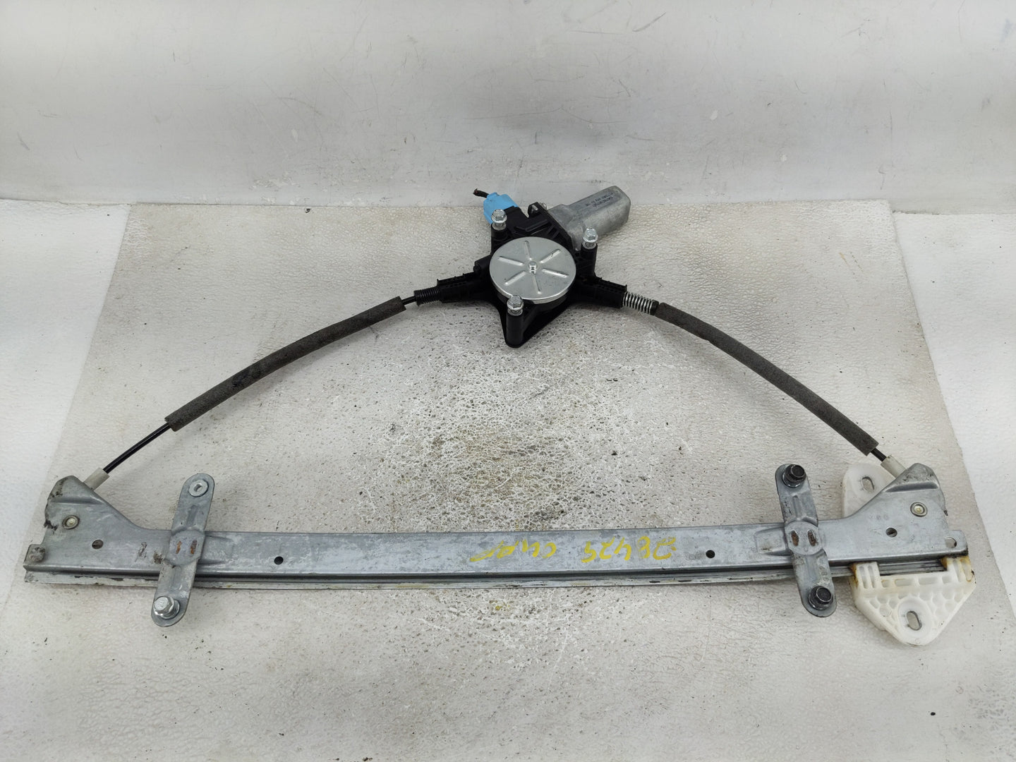 2005-2010 Honda Odyssey Used Window Regulator Passenger Front - Oemusedautoparts1.com