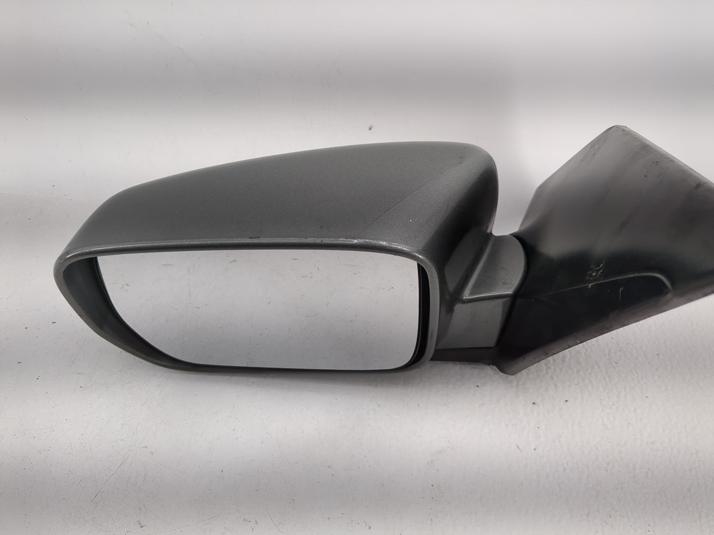 2003-2008 Honda Pilot Driver Side View Mirror - Left Door Mirror OEM Used - Oemusedautoparts1.com