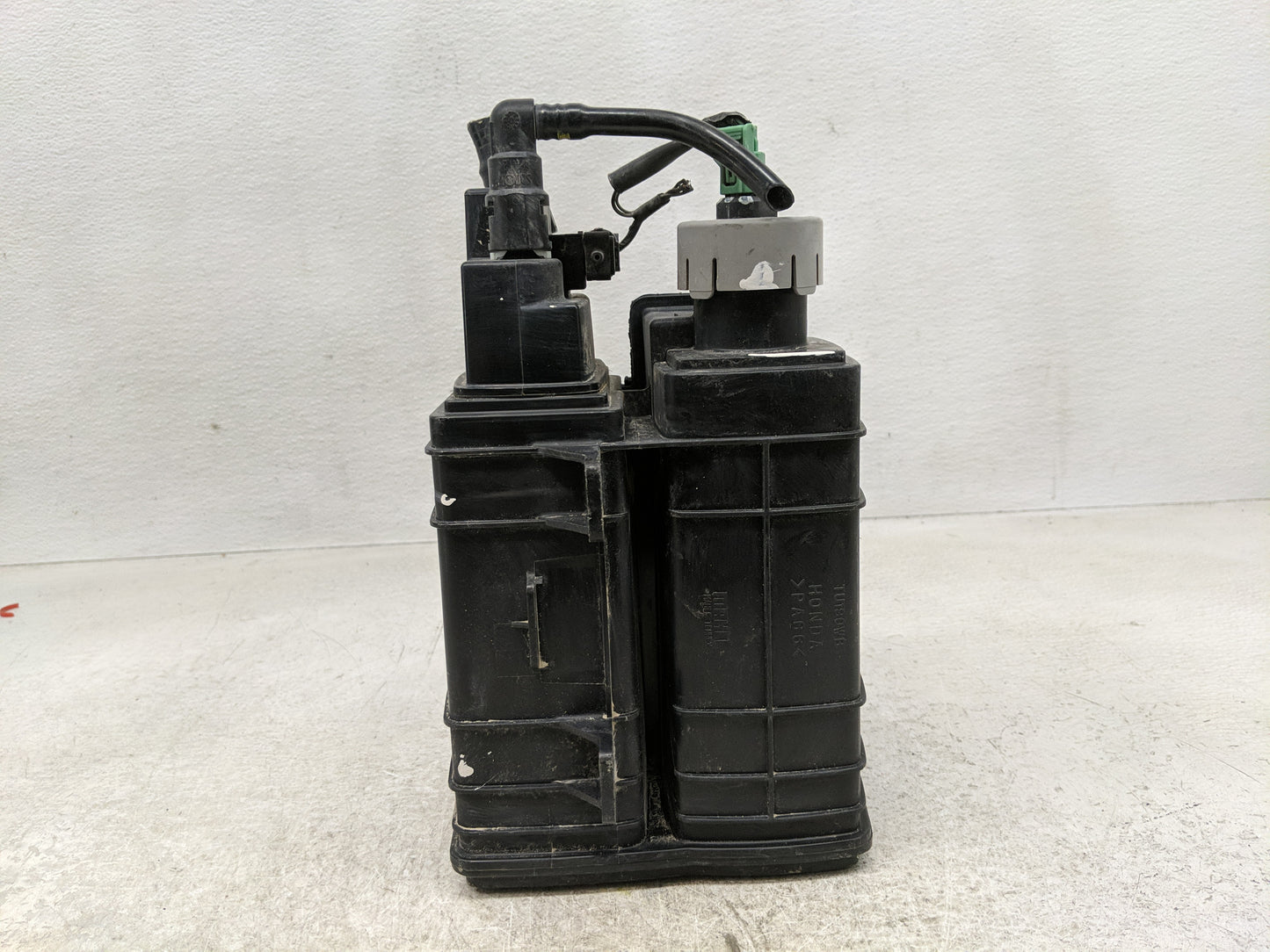 2008 Honda Pilot Fuel Vapor Charcoal Canister - Oemusedautoparts1.com