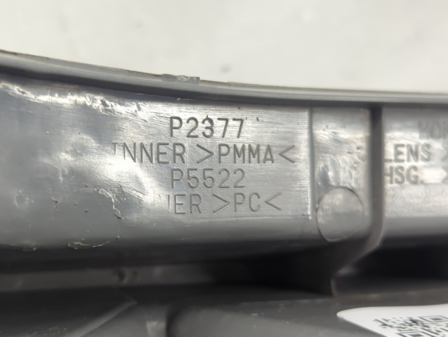 2006-2008 Honda Pilot Tail Light Assembly Passenger Right OEM P/N:P5522 P2377 Fits Fits 2006 2007 2008 OEM Used Auto Parts -