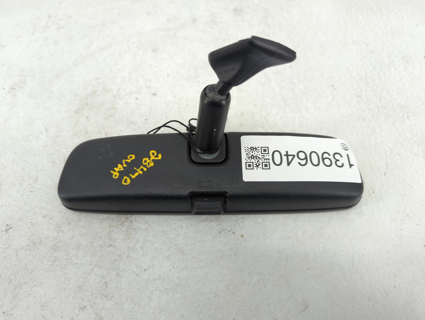 2003-2008 Honda Pilot Interior Rear View Mirror Replacement OEM P/N:E10110110 Fits OEM Used Auto Parts - Oemusedautoparts1.c