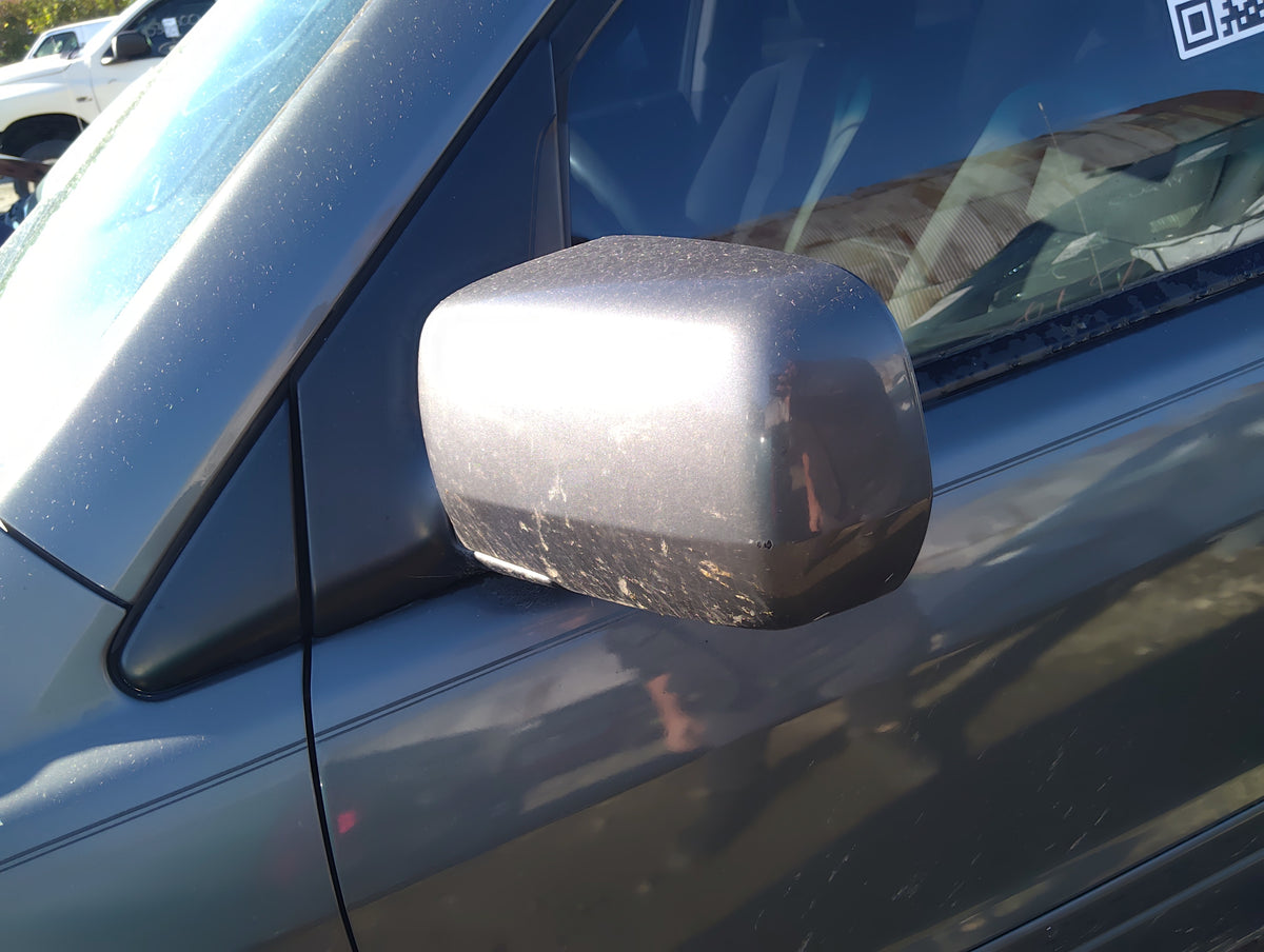 2003-2008 Honda Pilot Driver Side View Mirror - Left Door Mirror OEM Used - Oemusedautoparts1.com