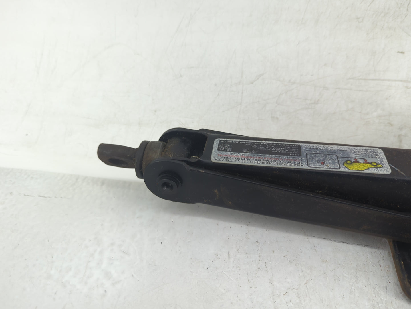 2008 Honda Pilot Spare Scissor Car Jack - Oemusedautoparts1.com