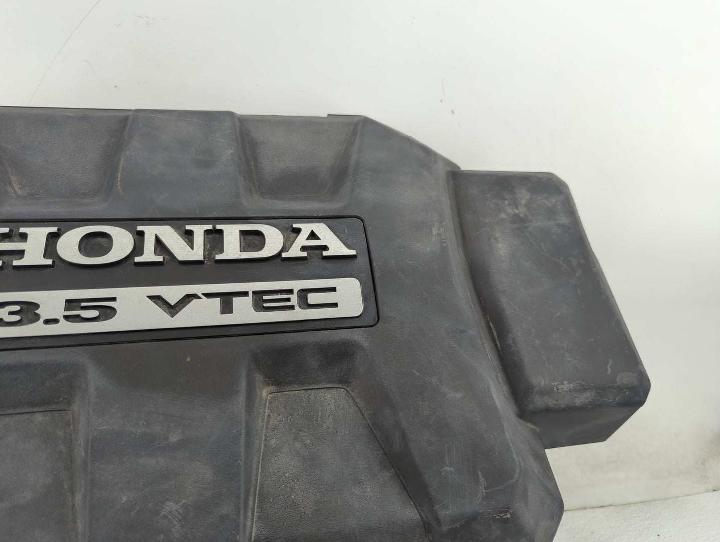 2008 Honda Ridgeline Engine Cover - Oemusedautoparts1.com