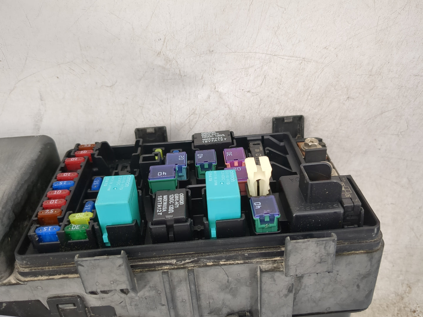 2006-2014 Honda Ridgeline Fusebox Fuse Box Panel Relay Module P/N:SJC-A01 38250-SJC-A012-M1 Fits OEM Used Auto Parts - Oemus