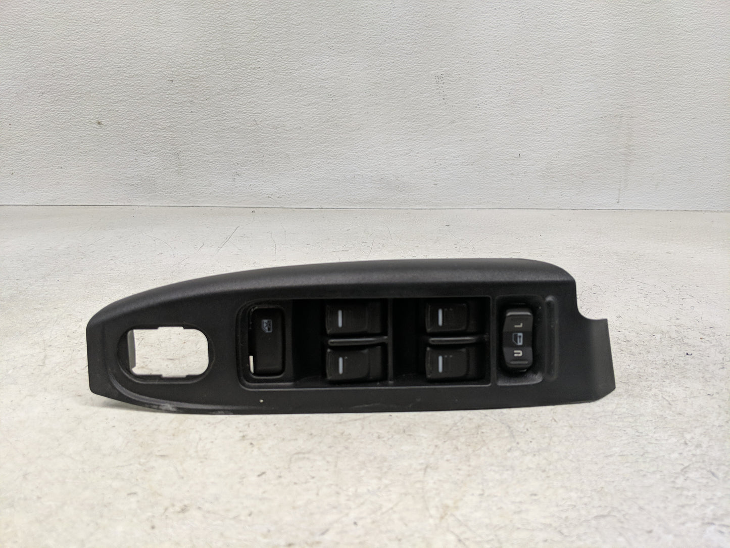 2008 Hummer H3 Master Power Window Switch Replacement Driver Side Left Fits OEM Used Auto Parts - Oemusedautoparts1.com