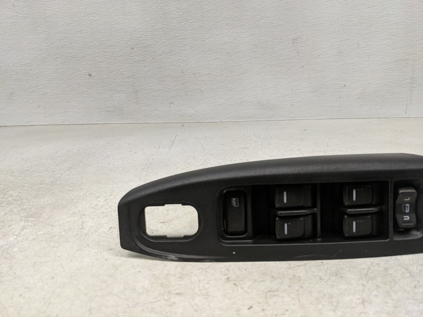 2008 Hummer H3 Master Power Window Switch Replacement Driver Side Left Fits OEM Used Auto Parts - Oemusedautoparts1.com