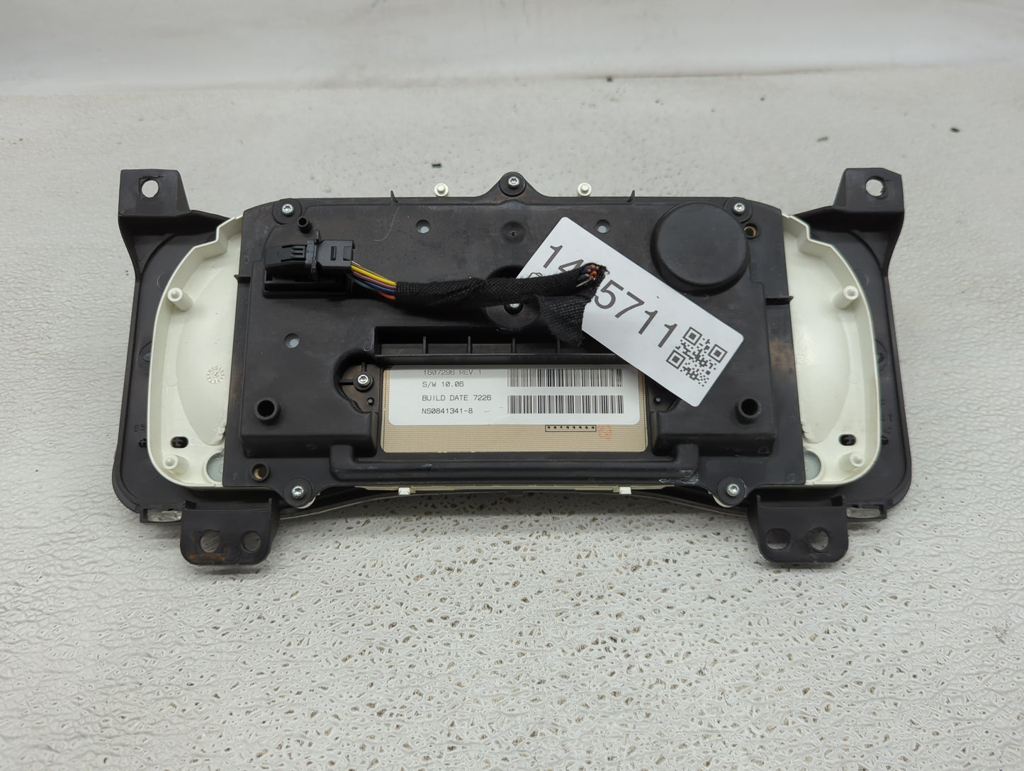 2008 Hummer H3 Instrument Cluster Speedometer Gauges P/N:15949167 Miles: Fits OEM Used Auto Parts - Oemusedautoparts1.com