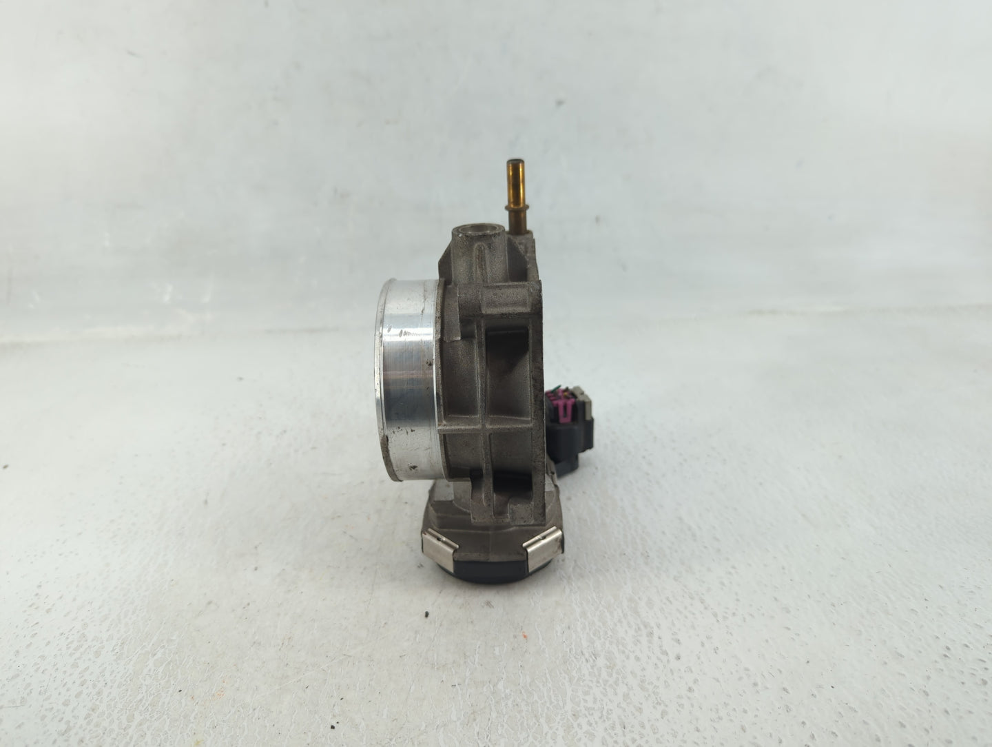2008 Hummer H3 Throttle Body P/N:244JA 3834B Fits OEM Used Auto Parts - Oemusedautoparts1.com