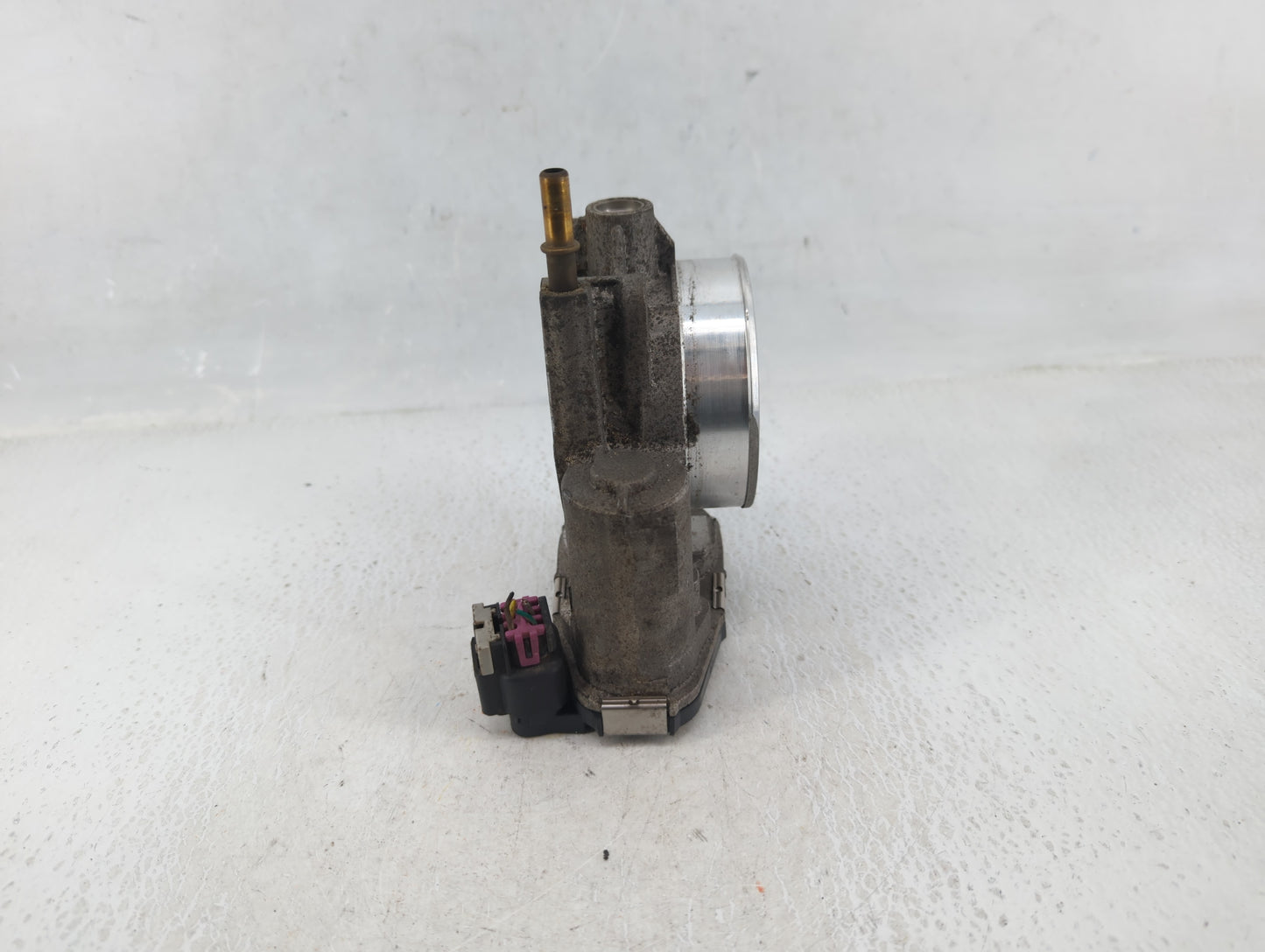 2008 Hummer H3 Throttle Body P/N:244JA 3834B Fits OEM Used Auto Parts - Oemusedautoparts1.com