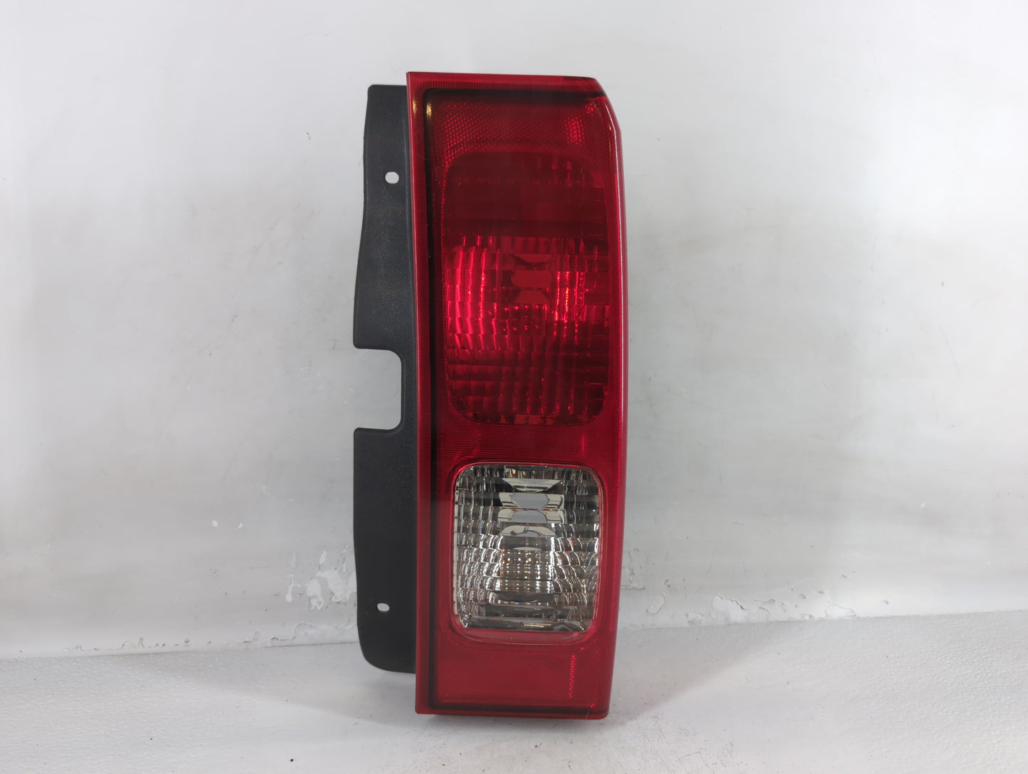 2008 Hummer H3 Tail Light Assembly Passenger Right OEM P/N:16532642A Fits OEM Used Auto Parts - Oemusedautoparts1.com
