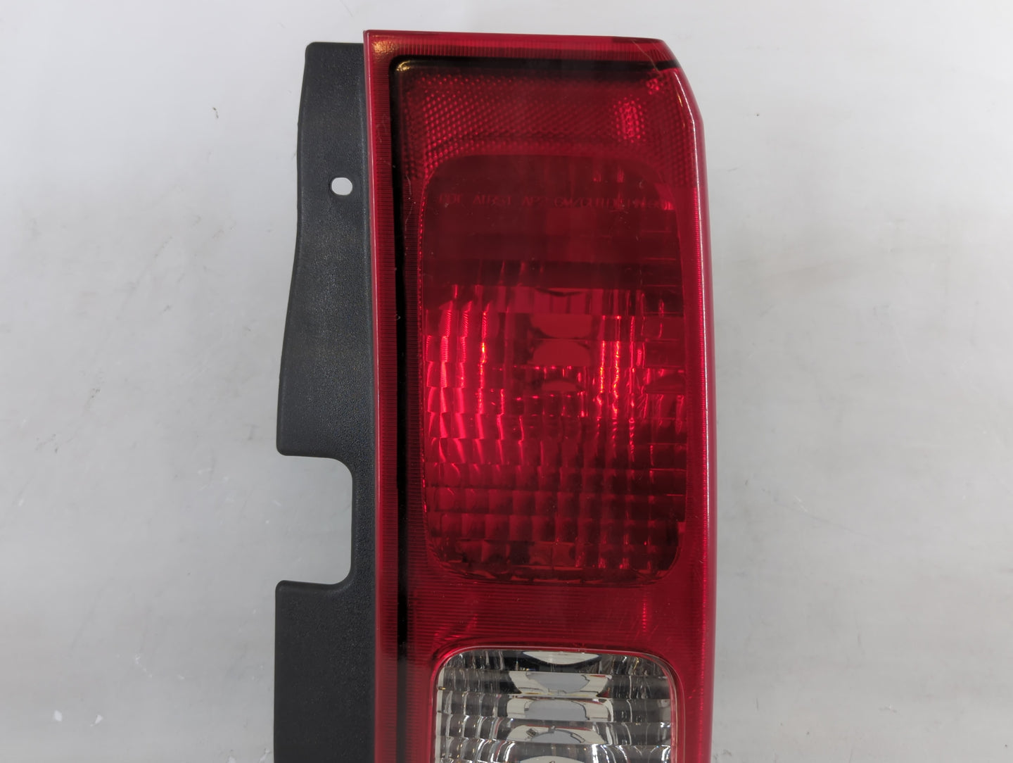 2008 Hummer H3 Tail Light Assembly Passenger Right OEM P/N:16532642A Fits OEM Used Auto Parts - Oemusedautoparts1.com