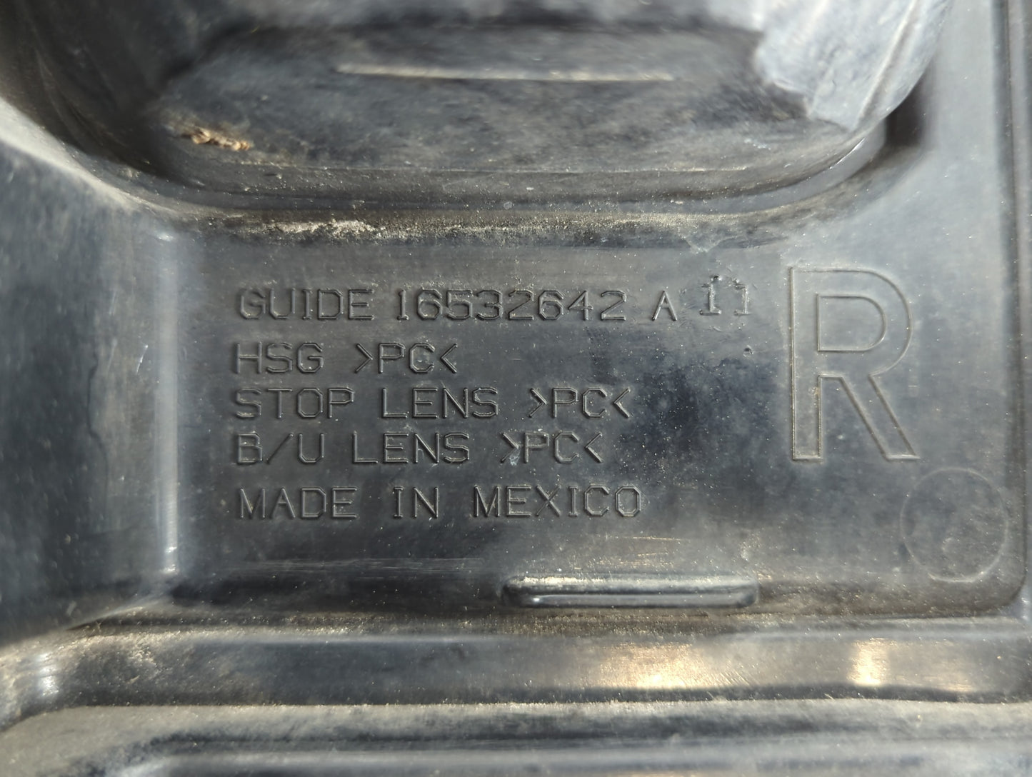 2008 Hummer H3 Tail Light Assembly Passenger Right OEM P/N:16532642A Fits OEM Used Auto Parts - Oemusedautoparts1.com