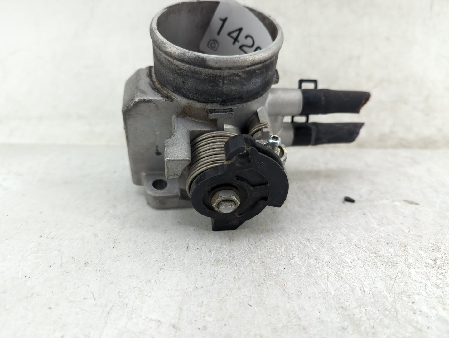 2006-2011 Hyundai Accent Throttle Body Fits Fits 2006 2007 2008 2009 2010 2011 OEM Used Auto Parts - Oemusedautoparts1.com
