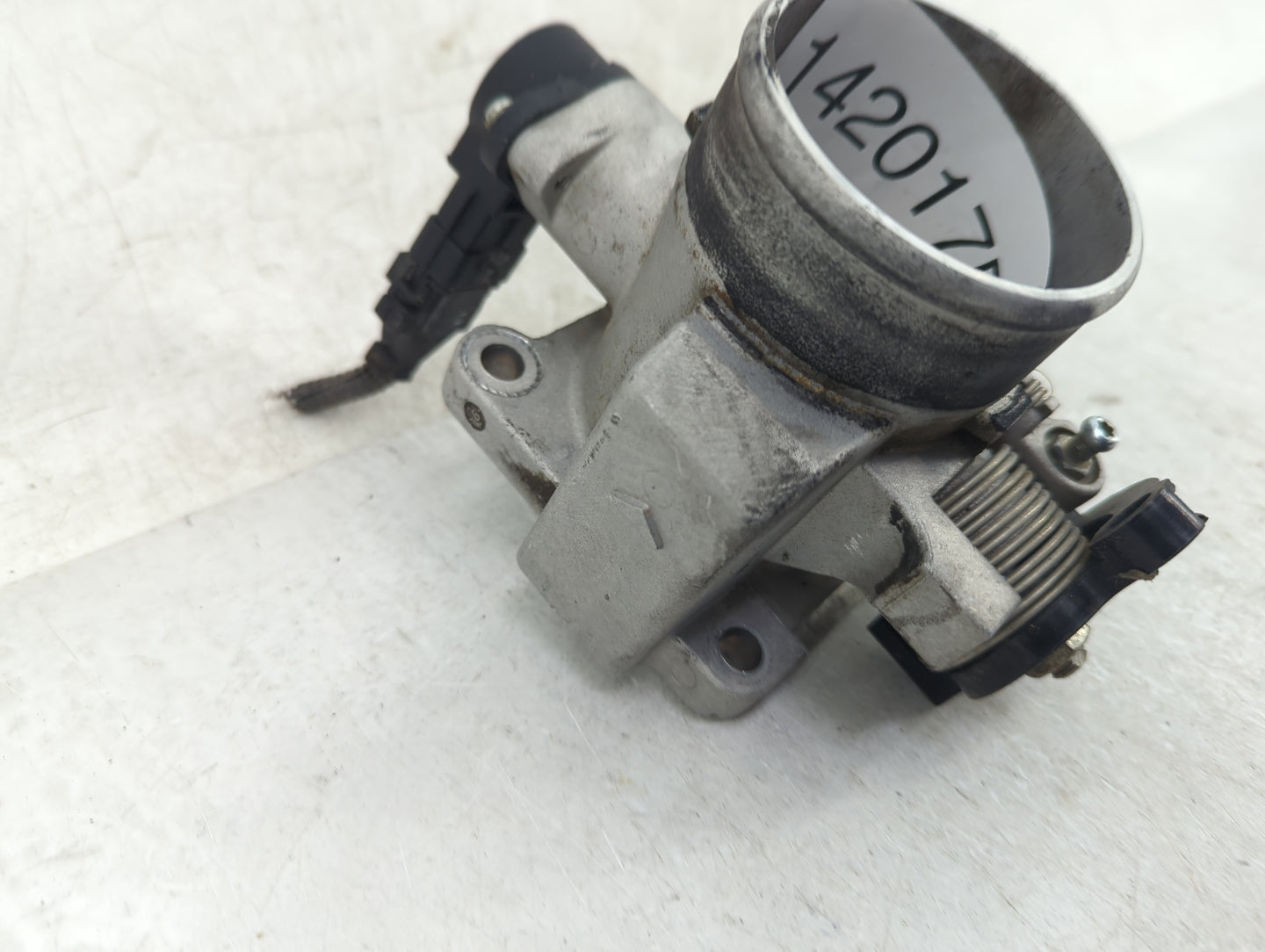 2006-2011 Hyundai Accent Throttle Body Fits Fits 2006 2007 2008 2009 2010 2011 OEM Used Auto Parts - Oemusedautoparts1.com