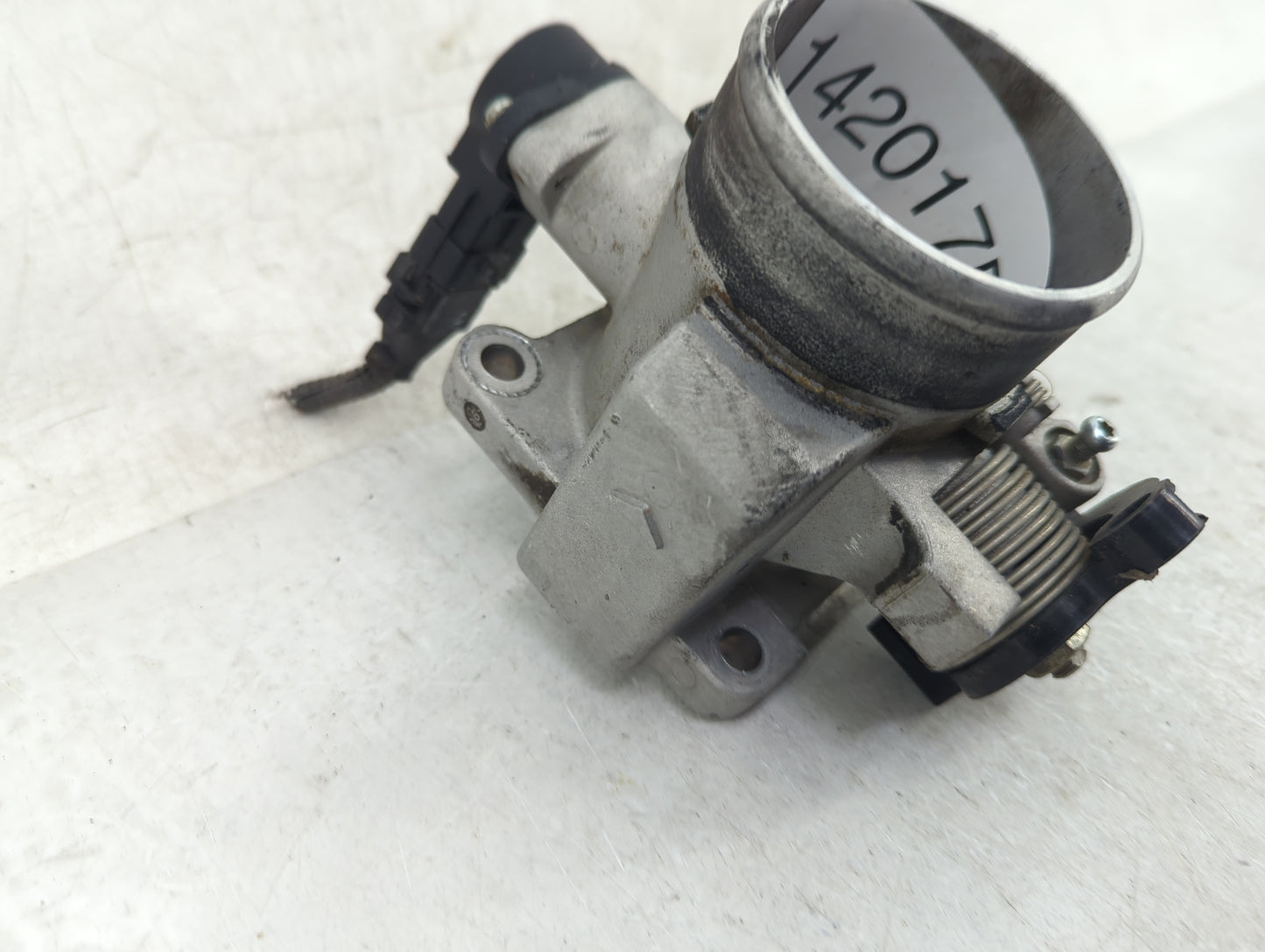 2006-2011 Hyundai Accent Throttle Body Fits Fits 2006 2007 2008 2009 2010 2011 OEM Used Auto Parts - Oemusedautoparts1.com