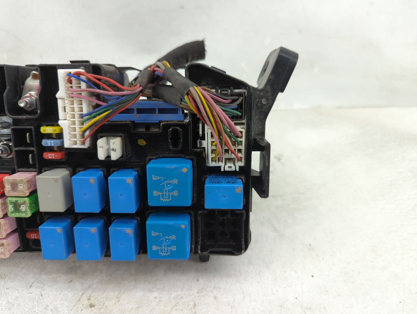 2006-2011 Hyundai Accent Fusebox Fuse Box Panel Relay Module P/N:91218 1E010 Fits Fits 2006 2007 2008 2009 2010 2011 OEM Use
