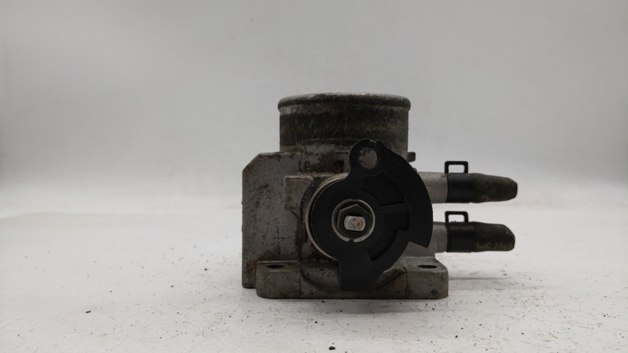 2006-2011 Hyundai Accent Throttle Body P/N:35100-26860 Fits Fits 2006 2007 2008 2009 2010 2011 OEM Used Auto Parts - Oemused