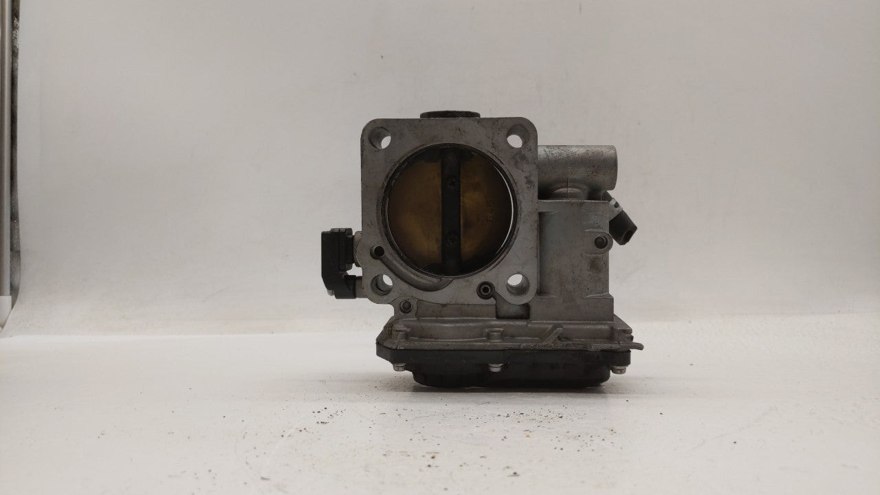 2008 Hyundai Accent Throttle Body P/N:GMC1A GMC1E Fits Fits 2007 2009 2010 OEM Used Auto Parts - Oemusedautoparts1.com