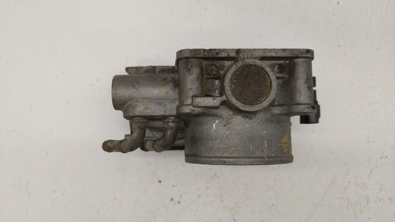 2008 Hyundai Accent Throttle Body P/N:GMC1A GMC1E Fits OEM Used Auto Parts - Oemusedautoparts1.com