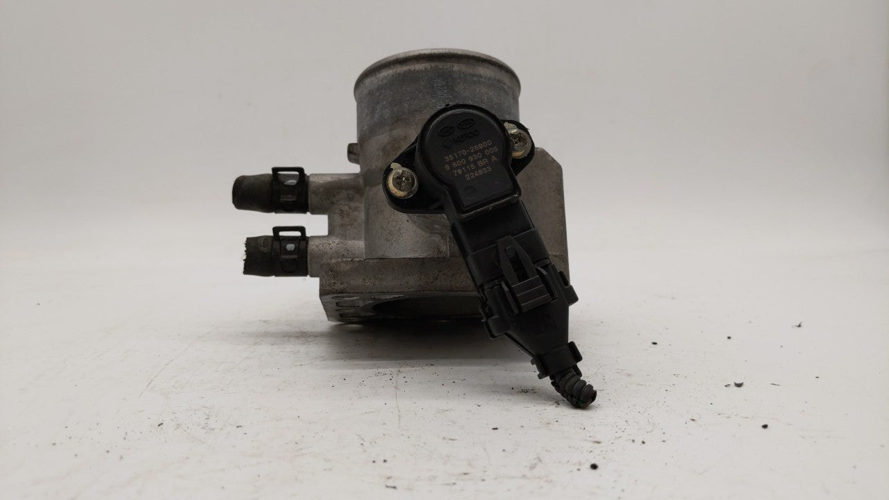 2006-2011 Hyundai Accent Throttle Body P/N:35170-26900 35100-26860 Fits Fits 2006 2007 2008 2009 2010 2011 OEM Used Auto Par