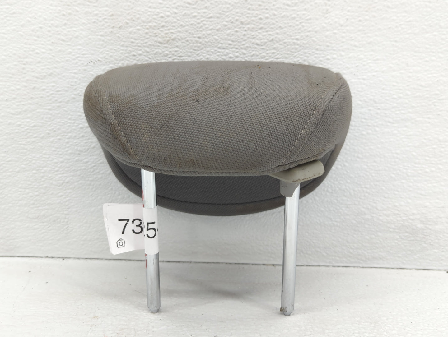 2007-2011 Hyundai Accent Headrest Head Rest Front Driver Passenger Seat Fits Fits 2007 2008 2009 2010 2011 OEM Used Auto Par