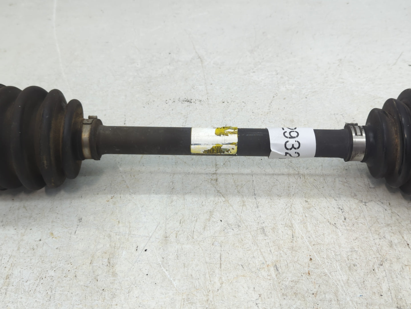 2006-2011 Hyundai Accent Axle Shaft Front Driver Cv C/v - Oemusedautoparts1.com