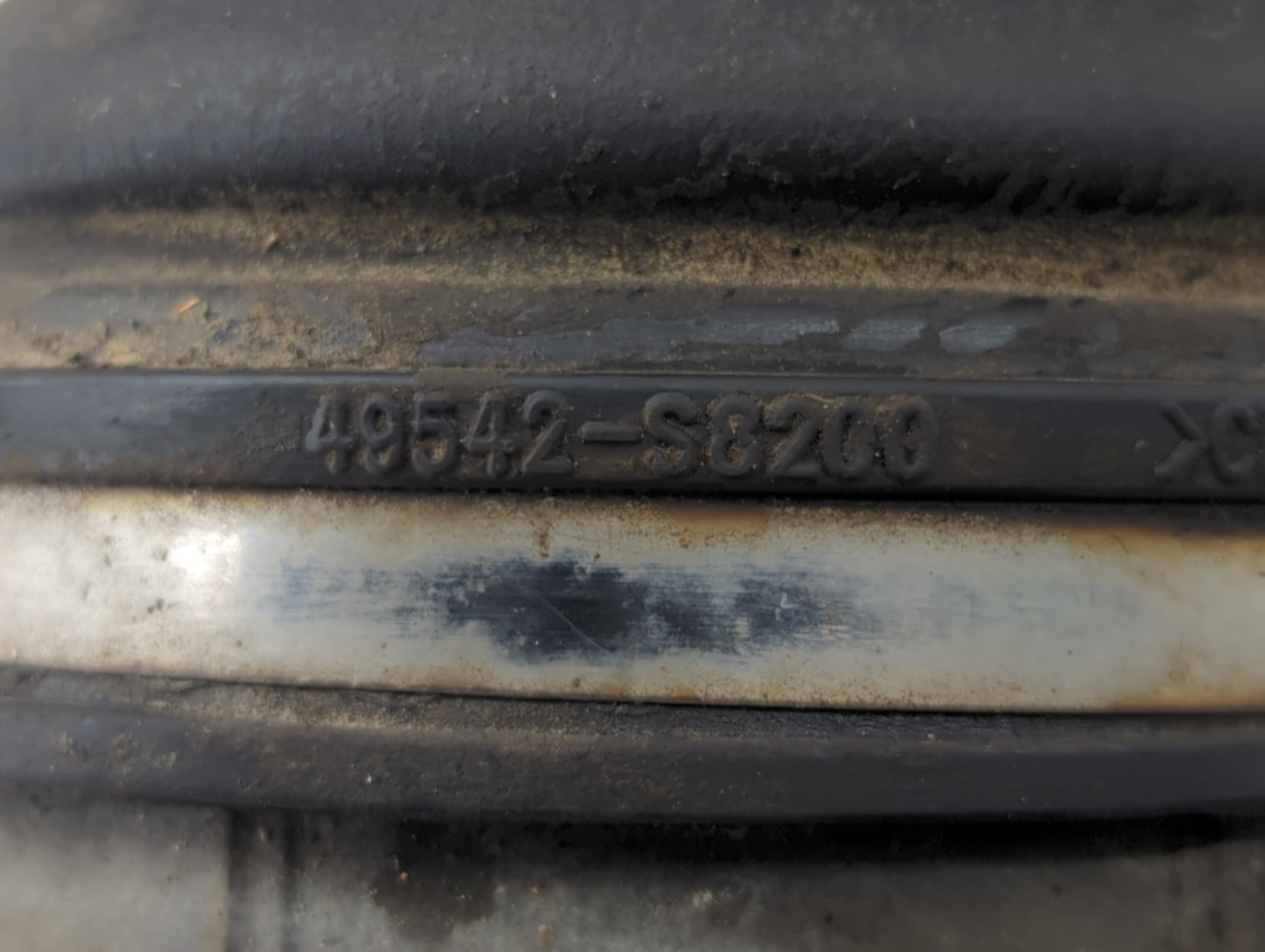 2006-2011 Hyundai Accent Axle Shaft Front Driver Cv C/v - Oemusedautoparts1.com