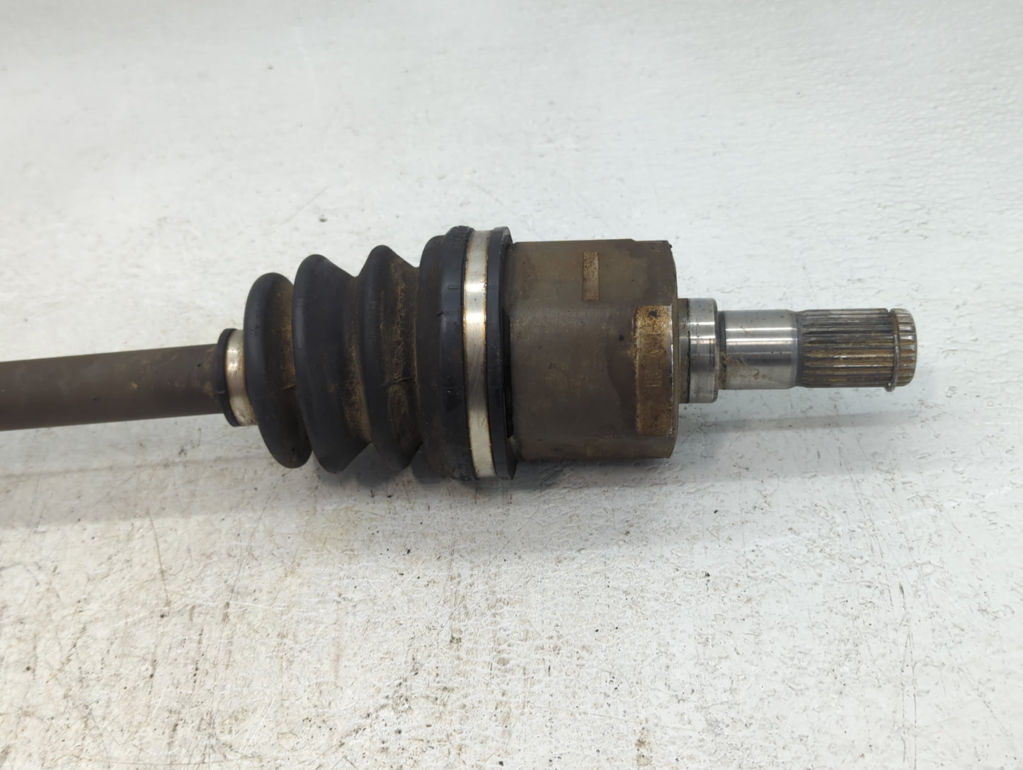 2007-2011 Hyundai Accent Axle Shaft Front Passenger Cv C/v - Oemusedautoparts1.com