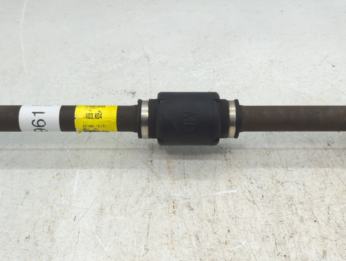 2007-2011 Hyundai Accent Axle Shaft Front Passenger Cv C/v - Oemusedautoparts1.com