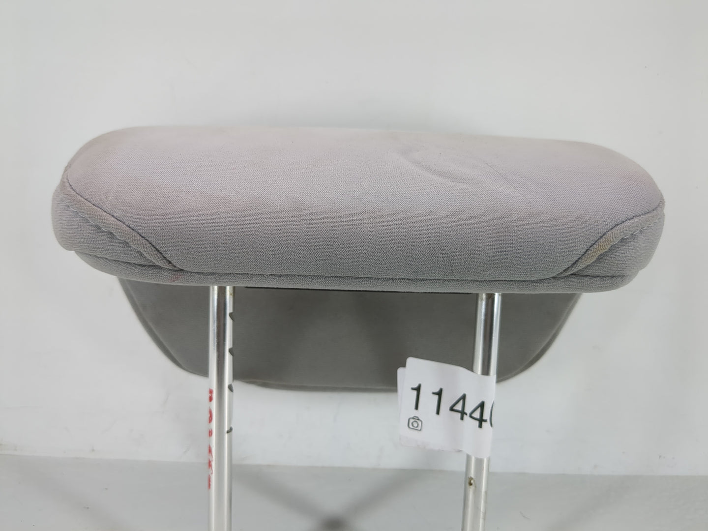 2007-2010 Hyundai Elantra Headrest Head Rest Rear Center Seat Fits Fits 2007 2008 2009 2010 OEM Used Auto Parts - Oemusedaut