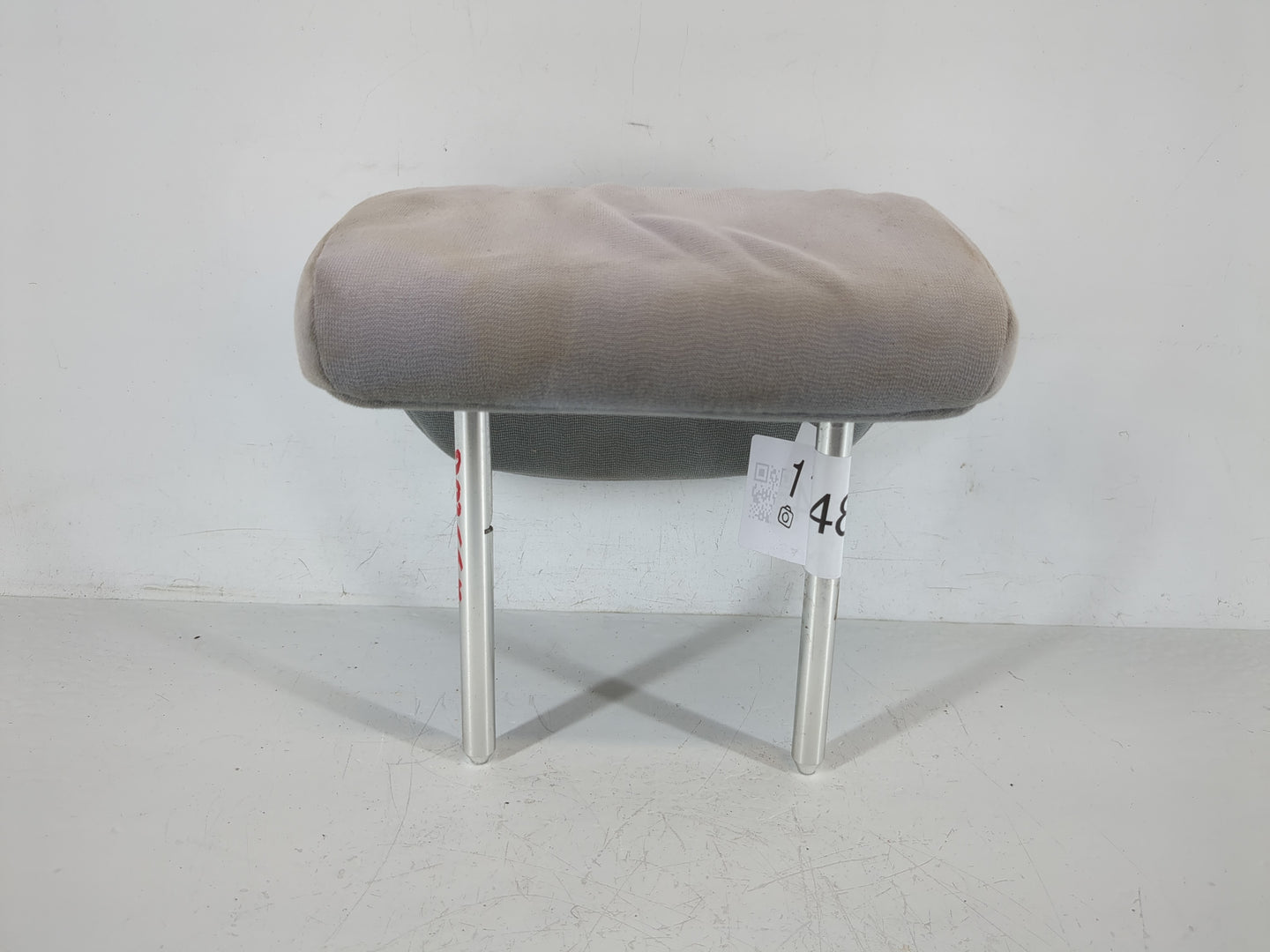 2007-2010 Hyundai Elantra Headrest Head Rest Front Driver Passenger Seat Fits Fits 2007 2008 2009 2010 OEM Used Auto Parts -