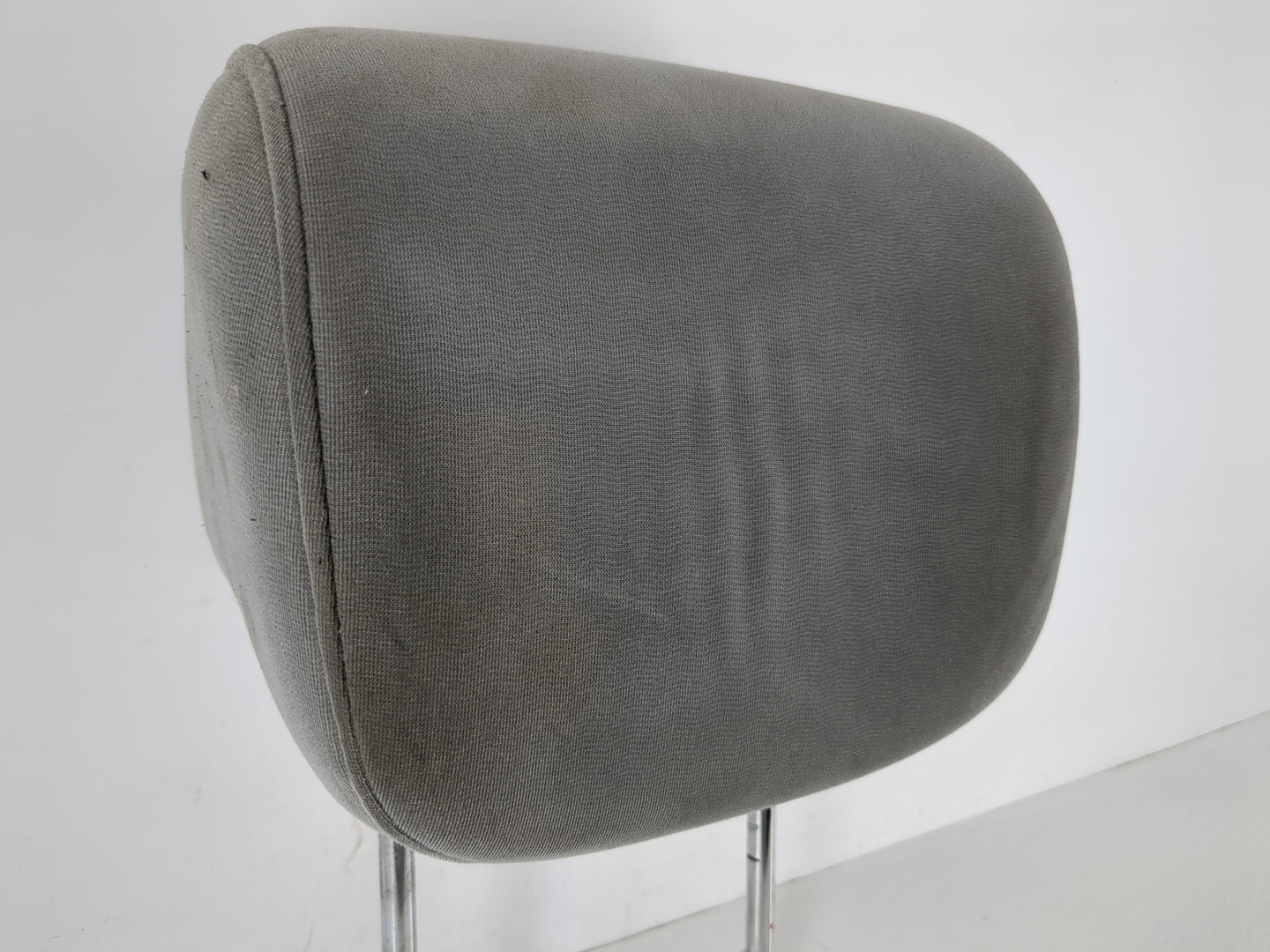 2007-2010 Hyundai Elantra Headrest Head Rest Front Driver Passenger Seat Fits Fits 2007 2008 2009 2010 OEM Used Auto Parts -