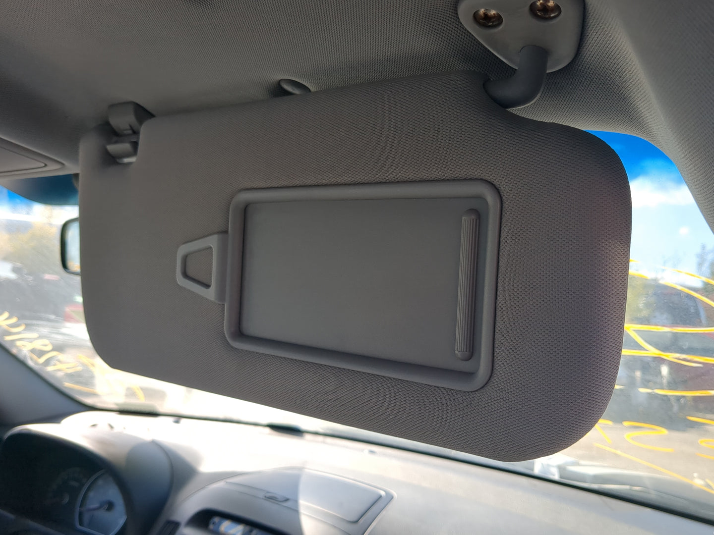 2007-2010 Hyundai Elantra Sun Visor Shade Replacement Passenger Right Mirror Fits Fits 2007 2008 2009 2010 OEM Used Auto Par