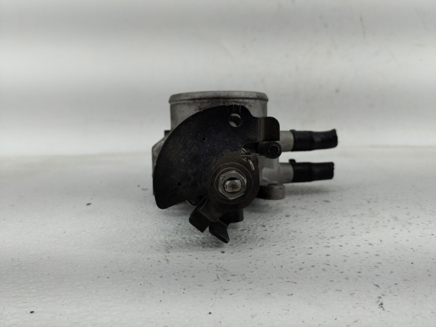 2007-2012 Hyundai Elantra Throttle Body P/N:35100-23950 Fits Fits 2007 2008 2009 2010 2011 2012 OEM Used Auto Parts - Oemuse