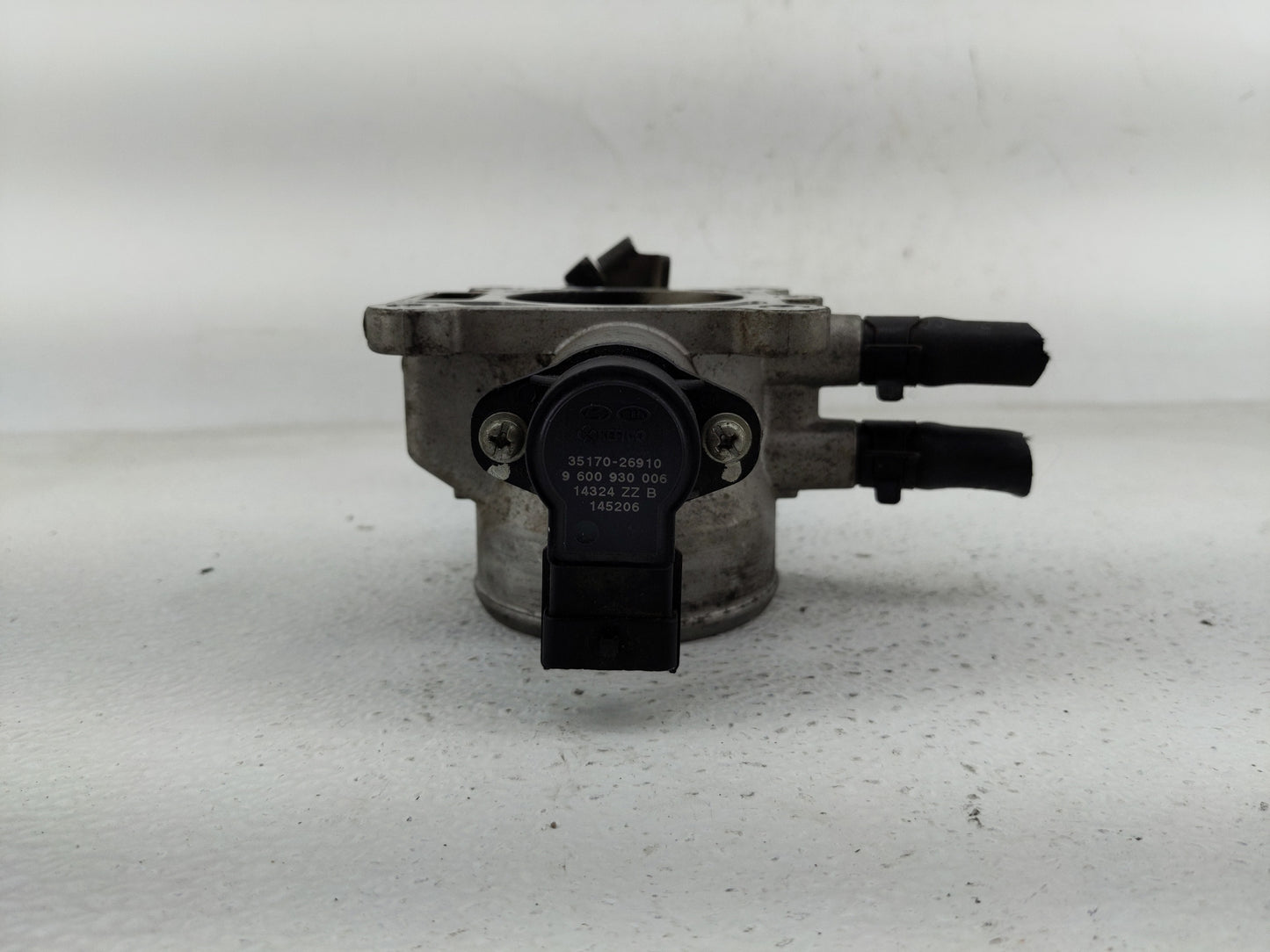 2007-2012 Hyundai Elantra Throttle Body P/N:35100-23950 Fits Fits 2007 2008 2009 2010 2011 2012 OEM Used Auto Parts - Oemuse